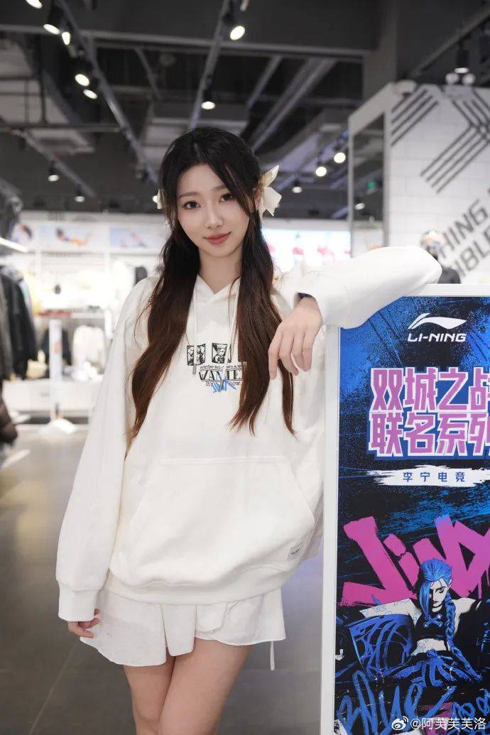 景博JBO体育app-elk才是绑架打野的那个人，风格跟Uzi一模一样50亮522回复英雄联盟