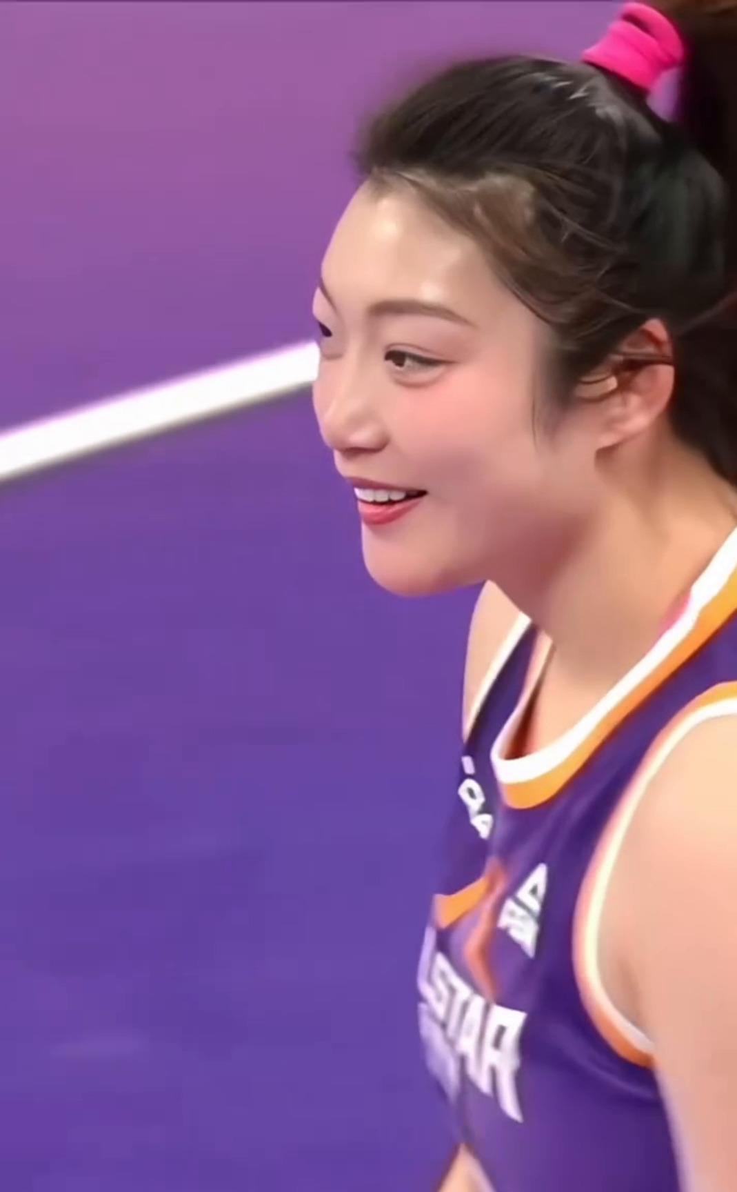 女篮最新消息！中国女篮训练照曝光，李梦定位江苏，等宫鲁鸣松口的简单介绍
