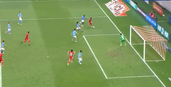 中超-莱昂纳多传射李新翔破门十人海港3-1河南